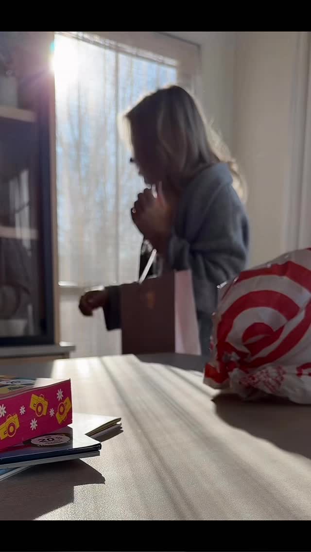 #ad Partnered with @Target 🤍 cozy gift idea: trending BookTok titles + a cute mug + tea. Easy gifts for friends and the girls 📚

commenT: BOOKS for a DM to shop or head to my @shop.ltk!
-first line in my bio✨

https://liketk.it/5WWkD

 #TargetBooks #TargetPartner #Target books. Gift idea. Gifts. Cozy gifts. Reading. BookTok.