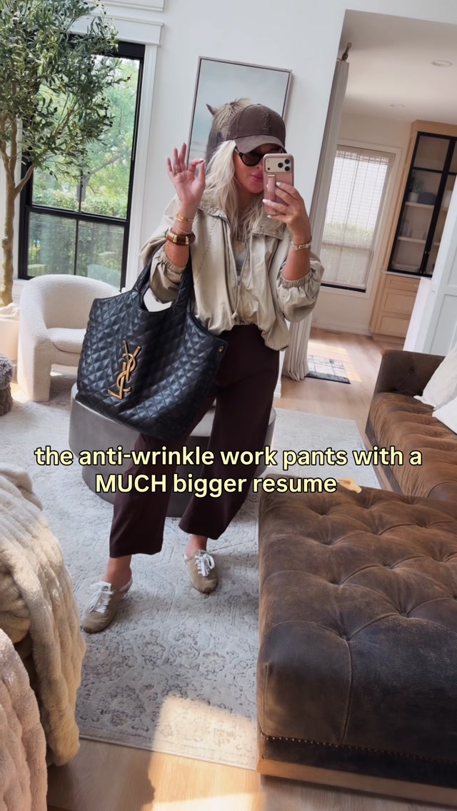 get the pants... they do NOT wrinkle!💯🤏🏼
Comment LTK to shop or in my bio!

the “work” pants with a much bigger resume doing it all! Tall, reg & petite options + many colors! From TSA to the office and all things in between these pants just can’t quit &. Not one wrinkle!💯💯💯

Workwear, travel style, fall outfits, fall style, women’s fashion, style over 40, layers, bubble hem, brown pants, work pants, sports mom, casual style, airport outfit, elevated casual, weekend, Chicago