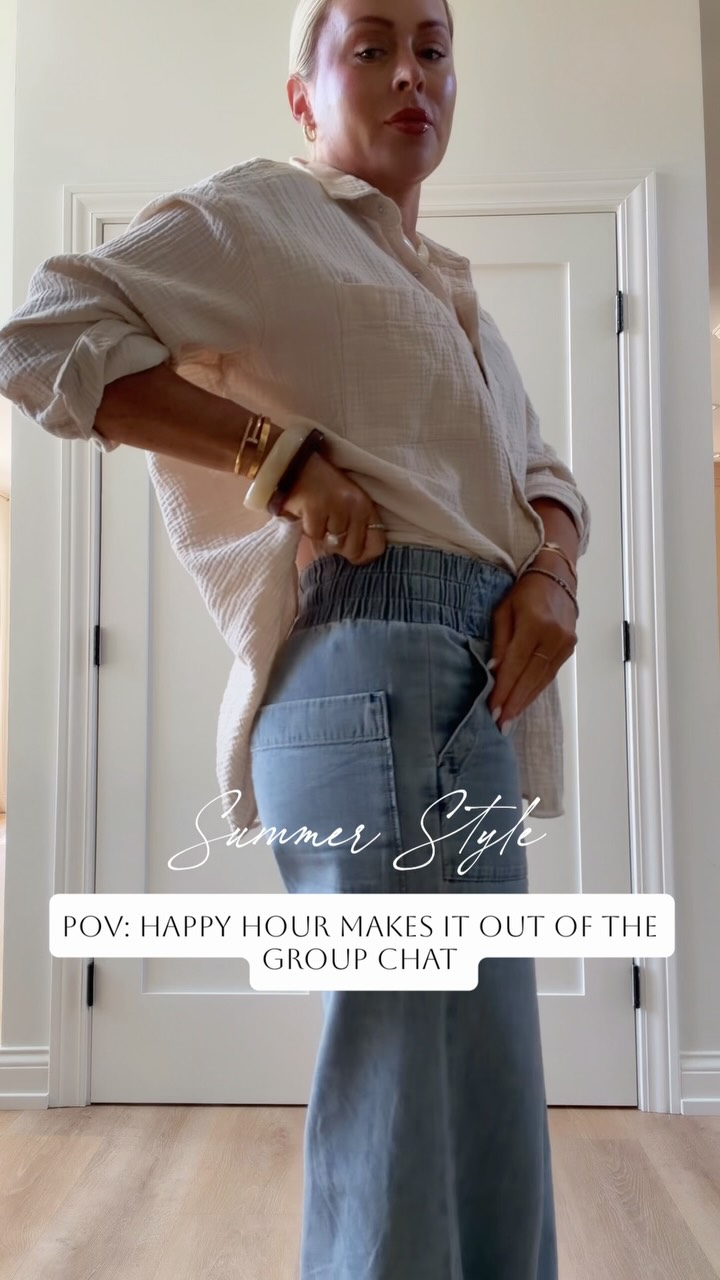 the “jeans” of summer just launched in a ton of colors! Just grabbed the yellow! Obsessed with them! 💛

Drop the word: PANTS for a DM with all my outfit details or head to my bio! Love ya! 😘

Chicago. Weekend. Pants. Summer outfits. Style over 40. Happy hour. Eat. Yellow. Gauze. Casual style. Summer style. Summer tops. Jelly sandals. Women’s fashion. Hair. Slick back hair.
