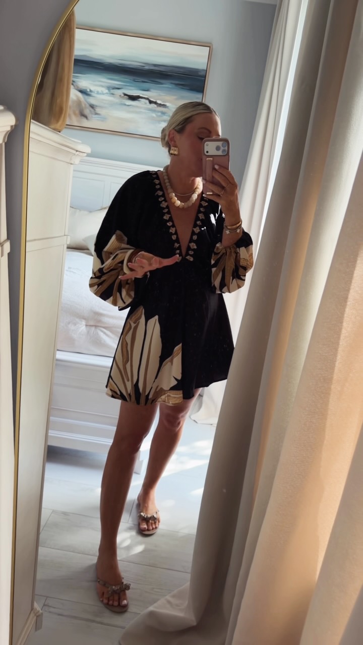 the dress that just keeps on giving ladies🤏🏼
CommenT: DRESS for a DM to shop or head to my bio! 

It just keeps on coming & they added the prettiest plain version  I just snagged too! If you love it, we get it in every color! It’s giving farm rio without the price tag 💯✔️! Love this thing! Which is your fave since I have several now👀😅?

Keeps on climbing my store front! 

Summer dress. Summer fashion. Summer style. Affordable fashion. Short dress. Resort wear. Style over 40. Summer 2026. Beach. Vacation outfit. Slick back. Hair styles. Amazon fashion. Weekend. Chicago. Eat. Best seller.