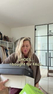 It was time to tackle the shoes… here’s what I’m loving and keeping this fall🍂🤌🏼 you need these booties in the box🤏🏼! Comment SHOES to shop or head to my bio! 

Shoes and jackets are my love language & I really am doing less is more these days & here’s what made the cut! Can’t get over these in the green box!?💯👀👀👀

Loafer, mule, booties, fall style, fall trends, fall shoes, women’s fashion, style over 40, wrap, weekend, Chicago, sneakers, sports mom, fall 2026, sideline style, animal print, eat, ate, real, trending,