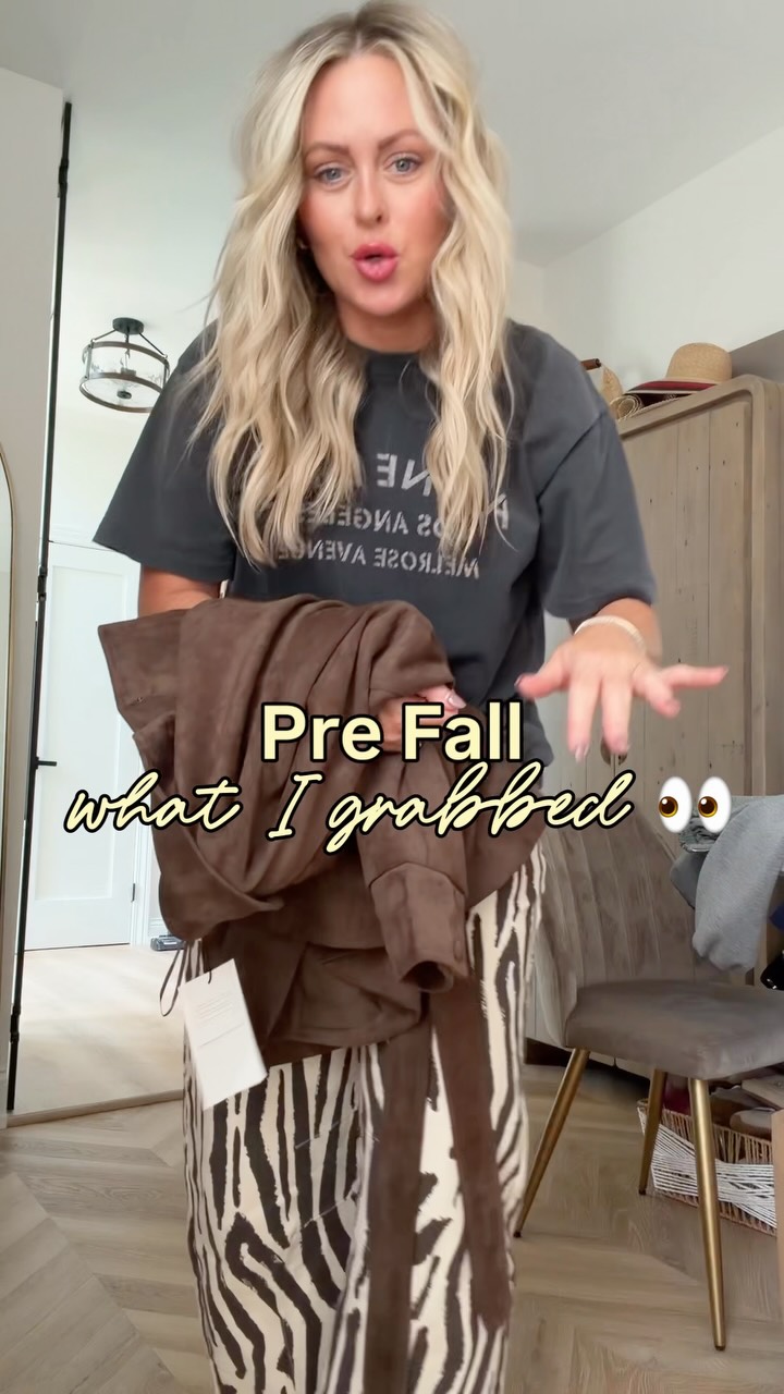 Let’s unbox some pre fall finds shall we!? 🤌🏼🍂👀
Comment STYLE to shop or head to bio! 

I can’t pick a favorite and these pants are a must! On trend and won’t break the bank + elastic are we kidding!? I love! 🫶🏻🤎

Fall style, fall fashion, zebra, animal print, fall 2026, suede jacket, Chicago, eat, ate, casual outfits, denim, clutch, women’s fashion, style over 40, new arrivals, sports mom, weekend, volleyball
